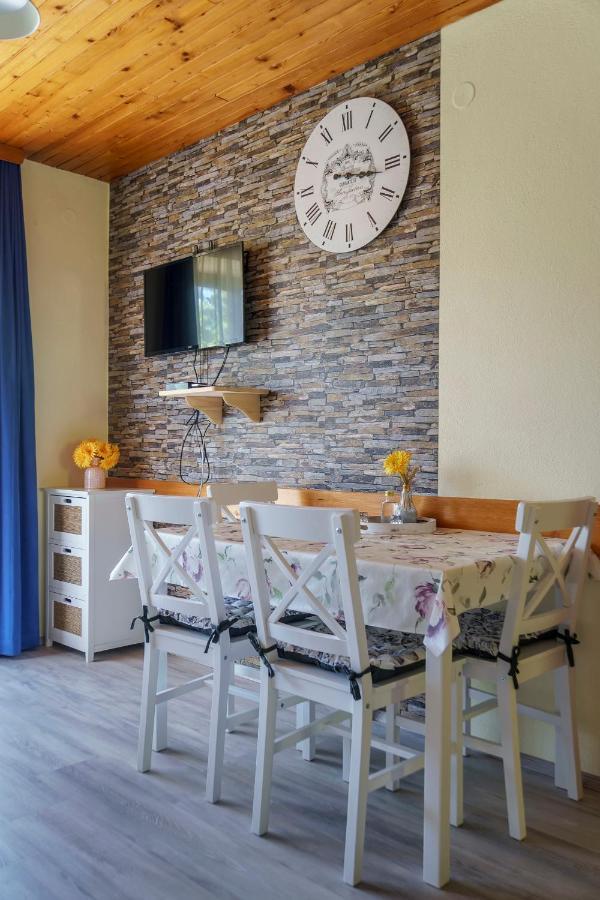Apartments Zakrasnik Skofja Loka Luaran gambar