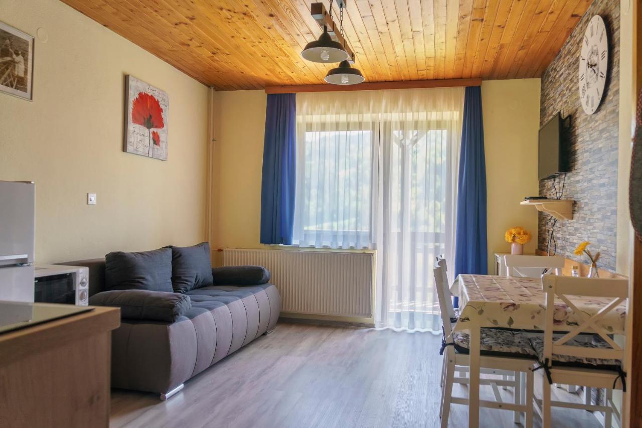 Apartments Zakrasnik Skofja Loka Luaran gambar