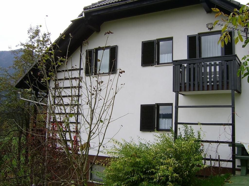Apartments Zakrasnik Skofja Loka Bilik gambar