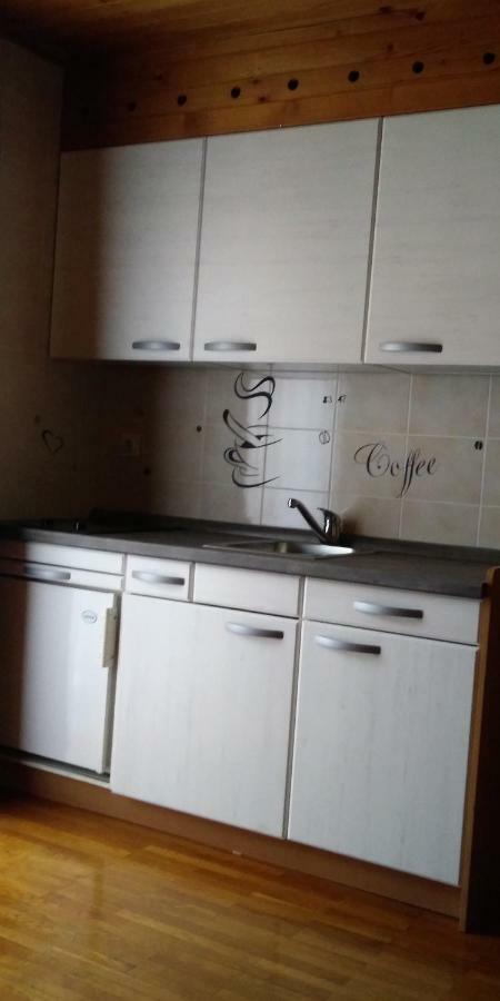 Apartments Zakrasnik Skofja Loka Luaran gambar