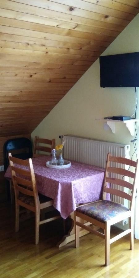 Apartments Zakrasnik Skofja Loka Luaran gambar